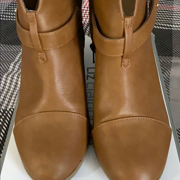 Shoes - Picture 2 of 3